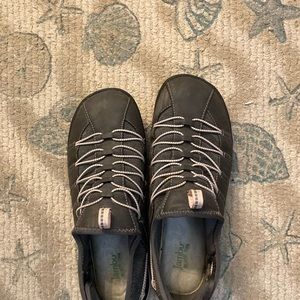 Memory Foam Slip On Walking Shoe